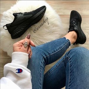 nike legend react black womens